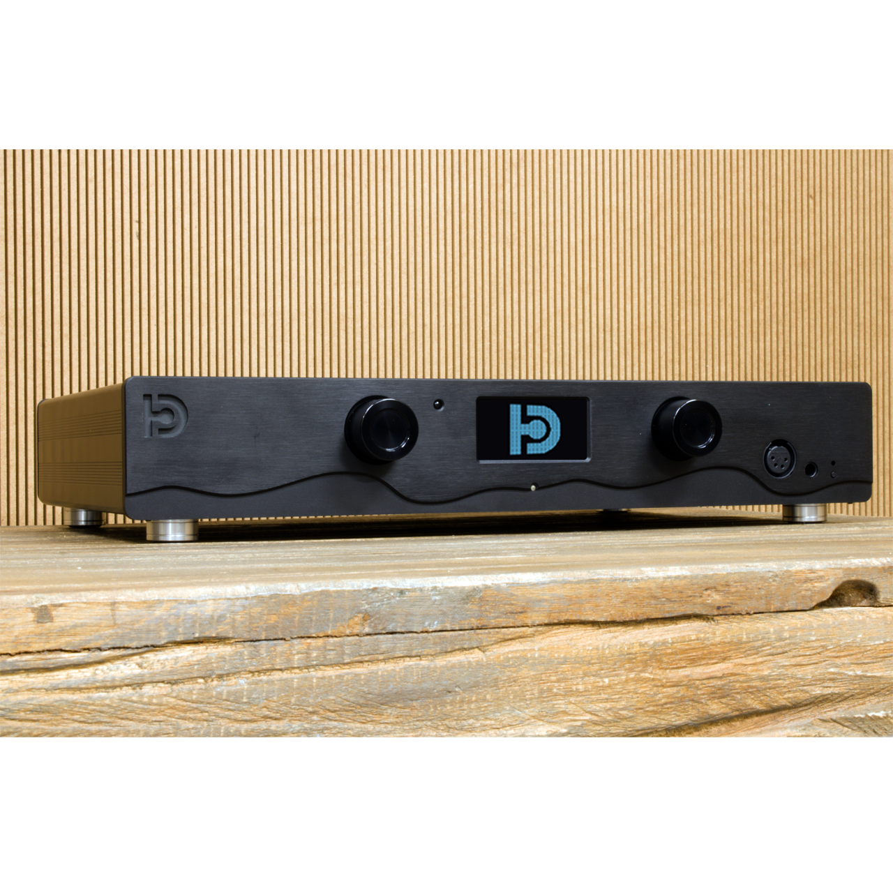 Gain up, noise down.